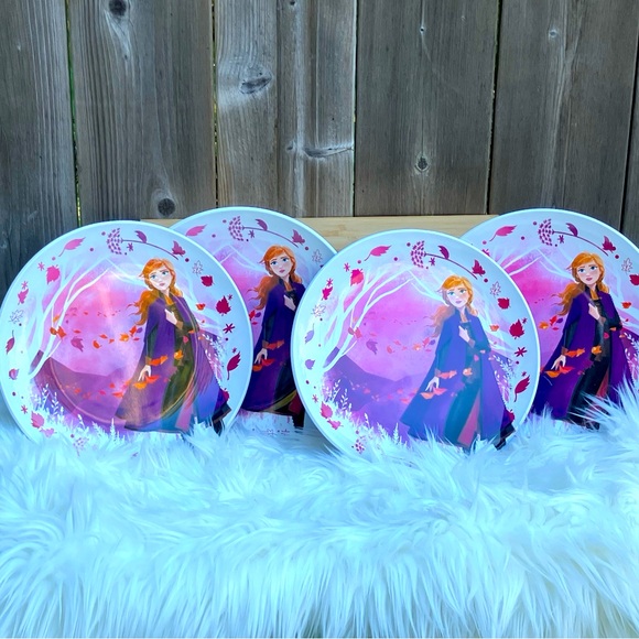 Set of 4 “Frozen - Hanna” Desert Plates - Picture 1 of 3